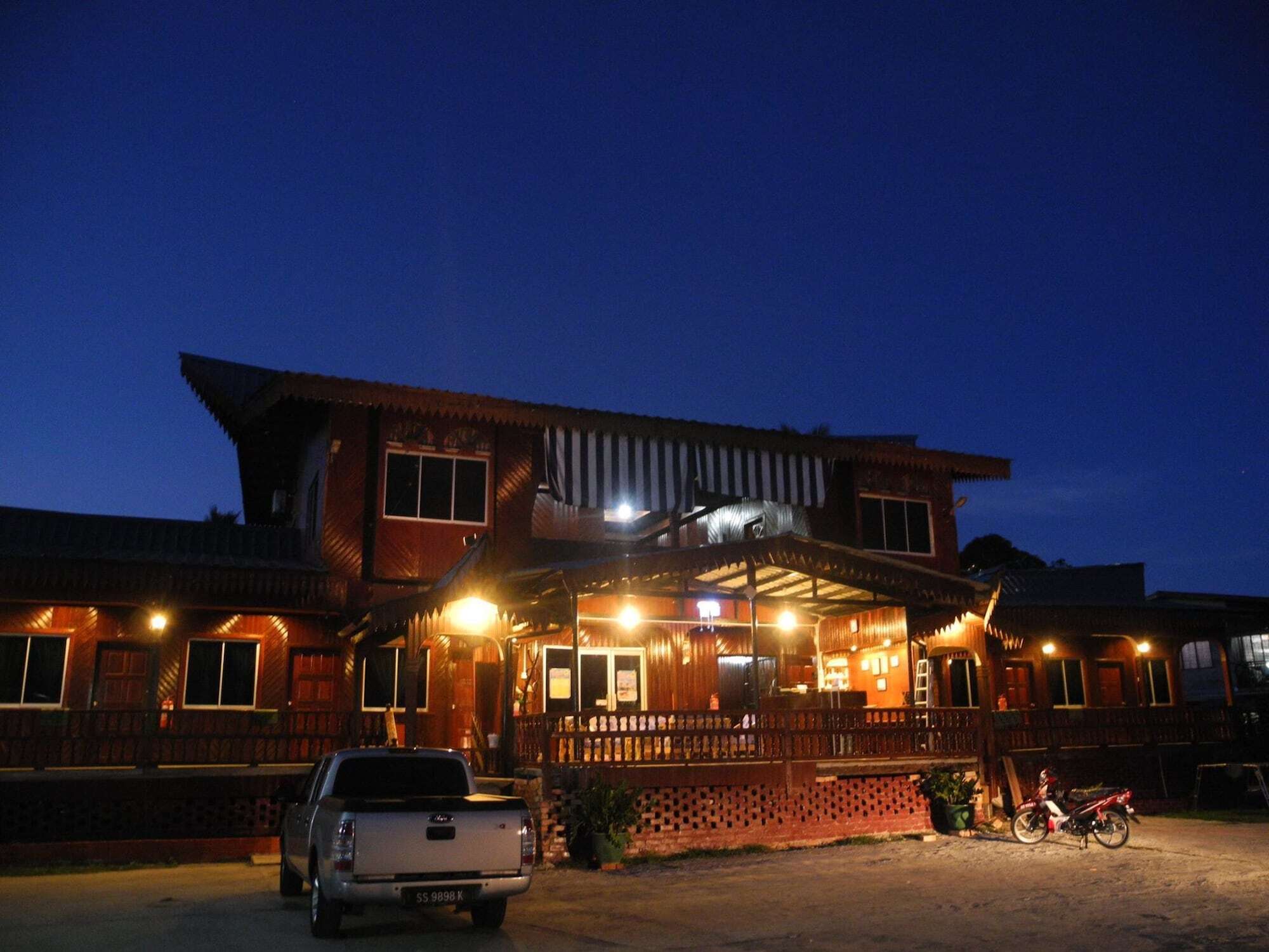 Arung Hayat Semporna Resort Экстерьер фото